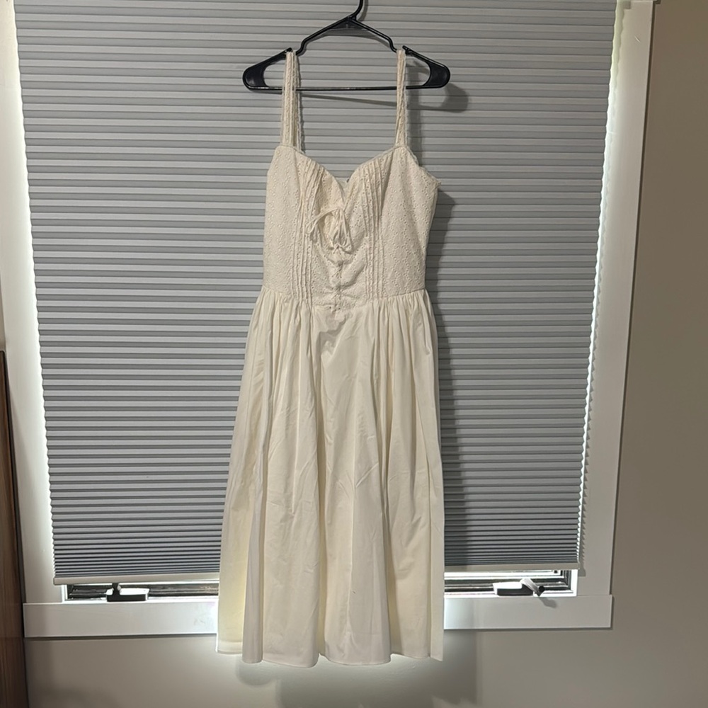 House of CB MILIA Dress 

White Broderie Anglais & Cotton Midi Dress